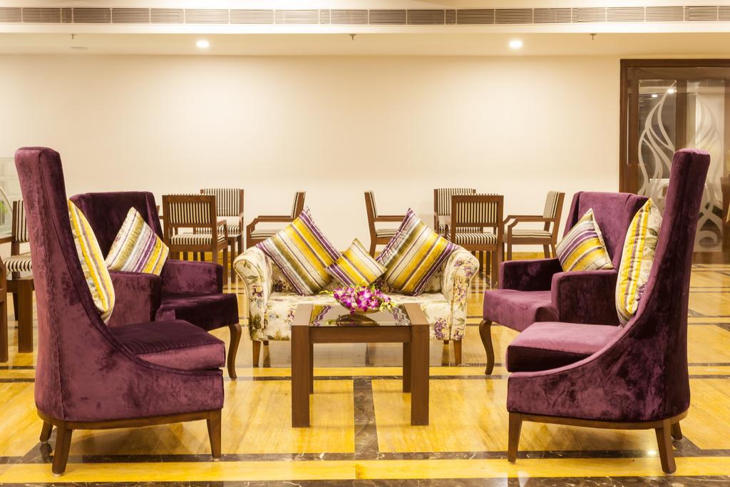 เวลเว็ต คลาร์คส เอ็กซอติคา ซิรัคปูร์ โฮเต็ล Hotel Zirakpur ภายนอก รูปภาพ