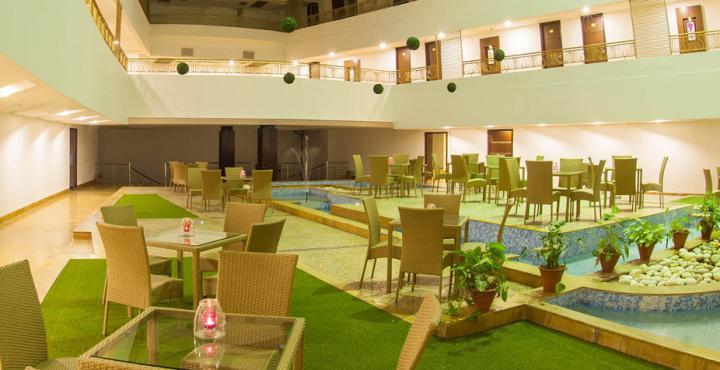 เวลเว็ต คลาร์คส เอ็กซอติคา ซิรัคปูร์ โฮเต็ล Hotel Zirakpur ภายนอก รูปภาพ